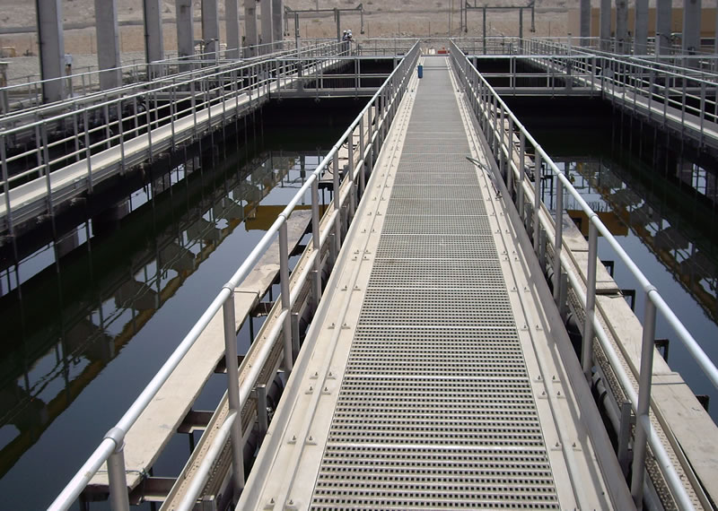 Water Treatment Plant with aluminium handrails, walkways and platforms